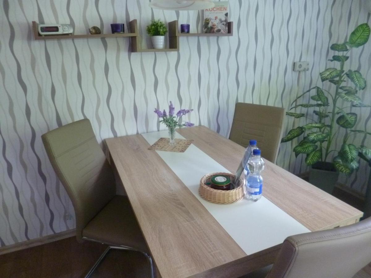 Ferienhaus Anne ทาเลอ ภายนอก รูปภาพ